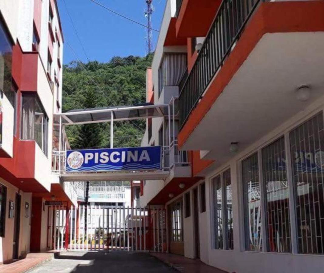Hotel Emperador Barbosa  Exterior photo