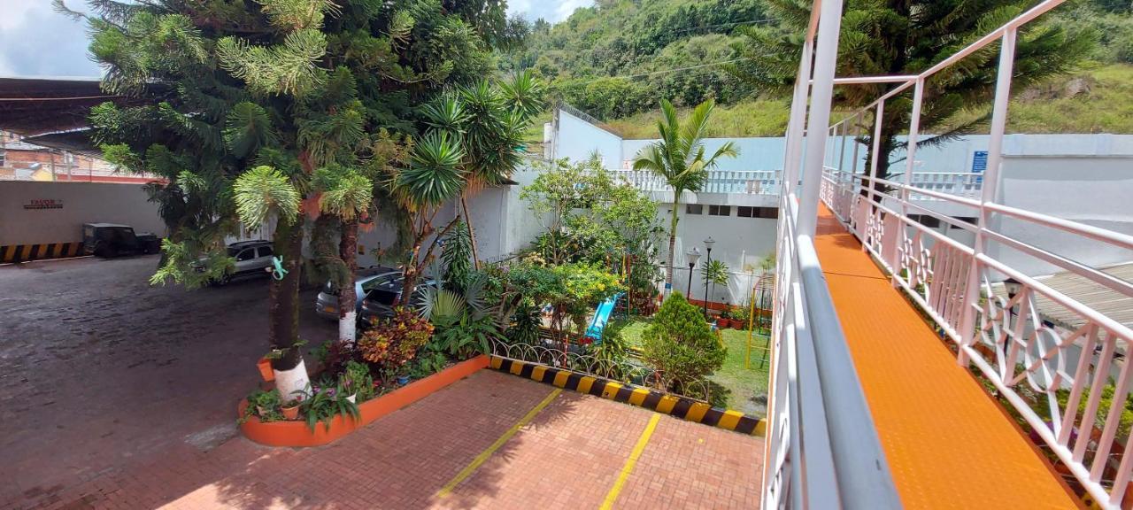 Hotel Emperador Barbosa  Exterior photo