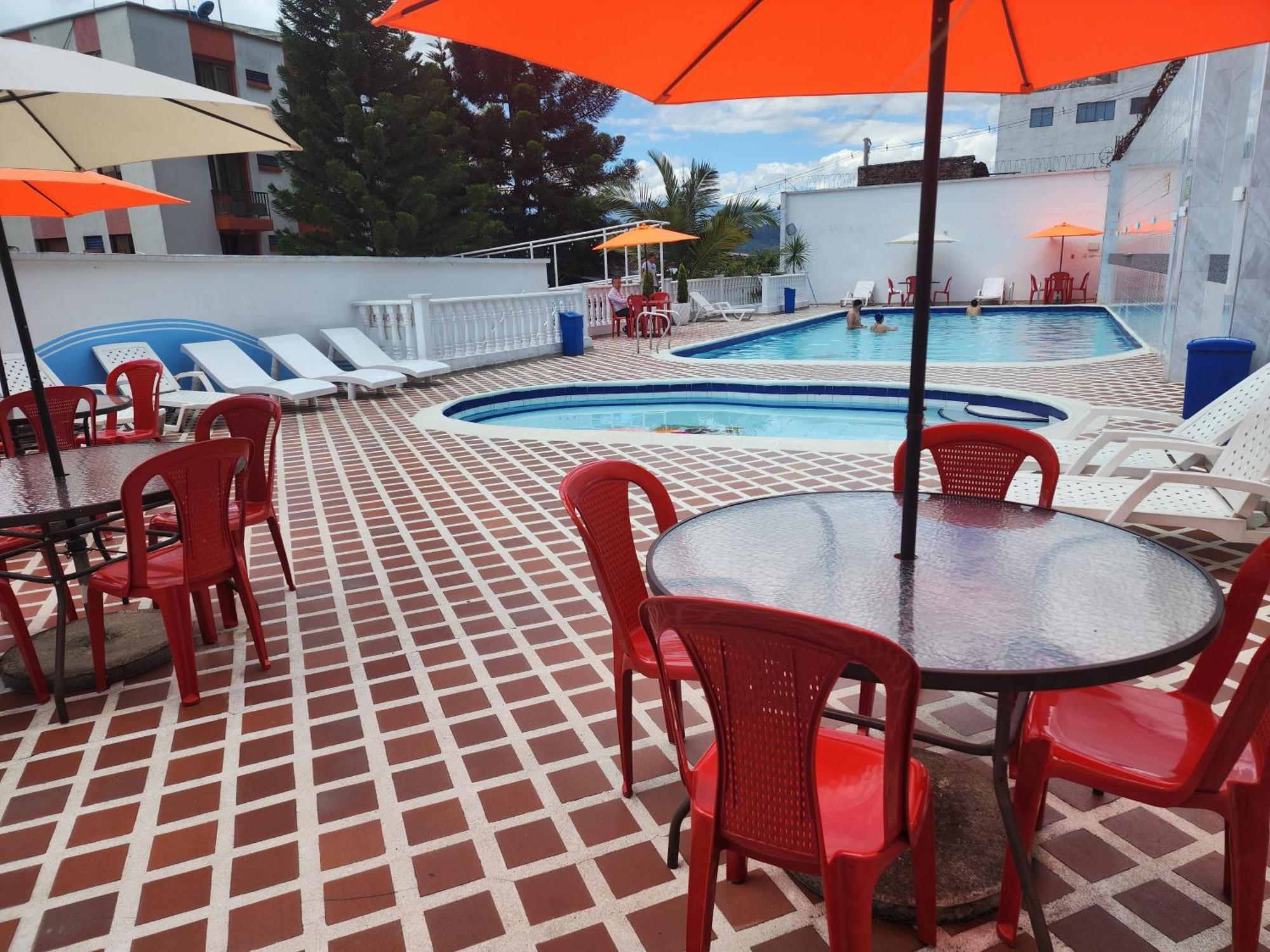 Hotel Emperador Barbosa  Exterior photo