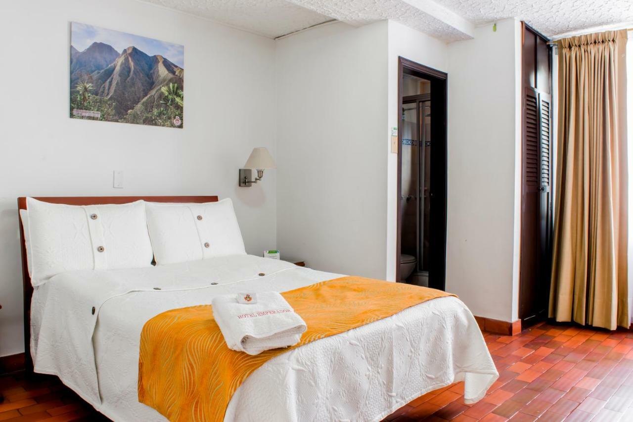 Hotel Emperador Barbosa  Room photo