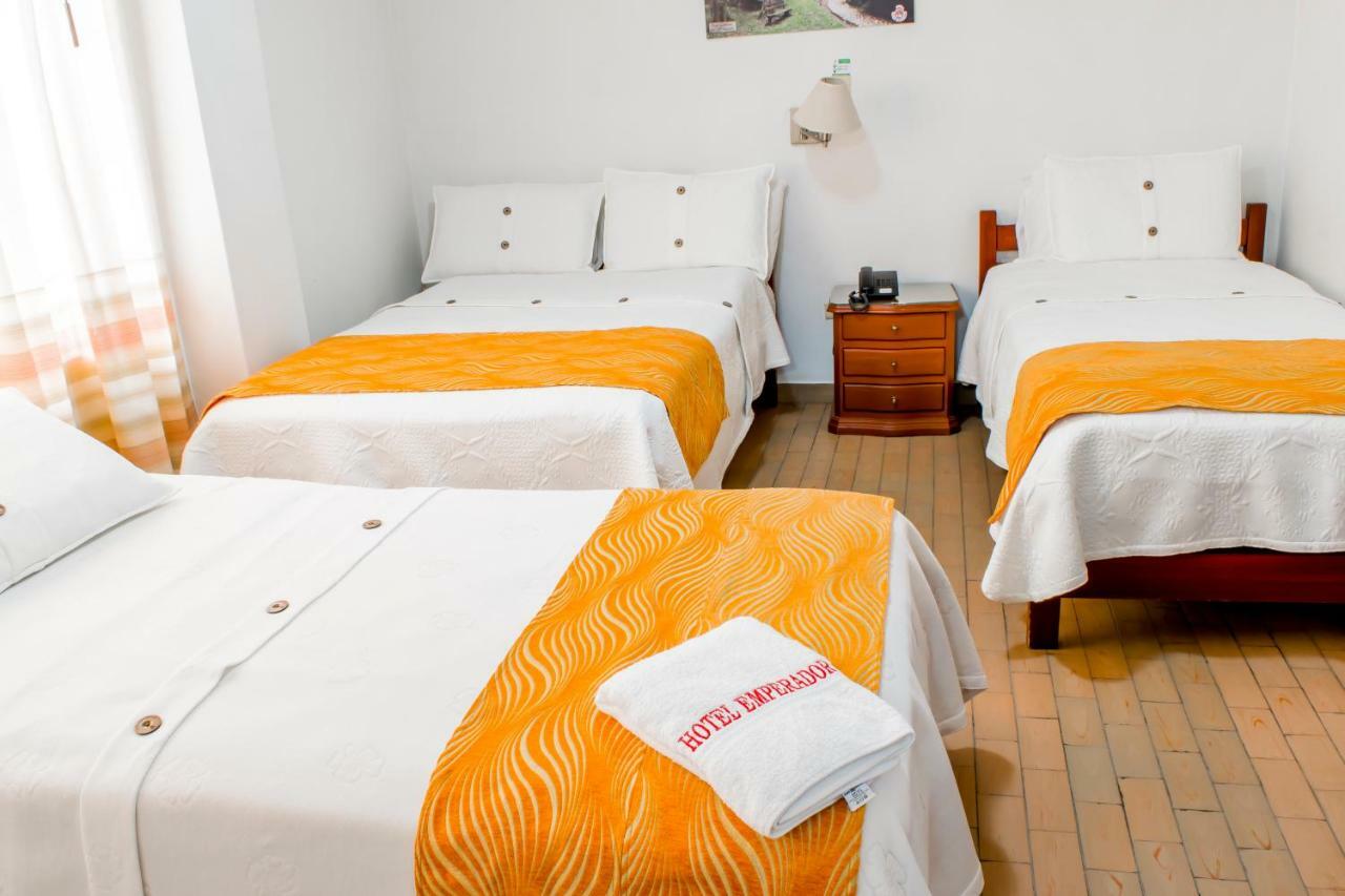 Hotel Emperador Barbosa  Room photo